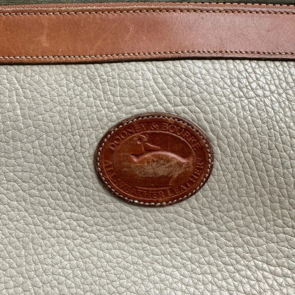 Vintage‎ 80s Dooney & Bourke All Weather Leather Clutch Bag Cream Tan USA Made